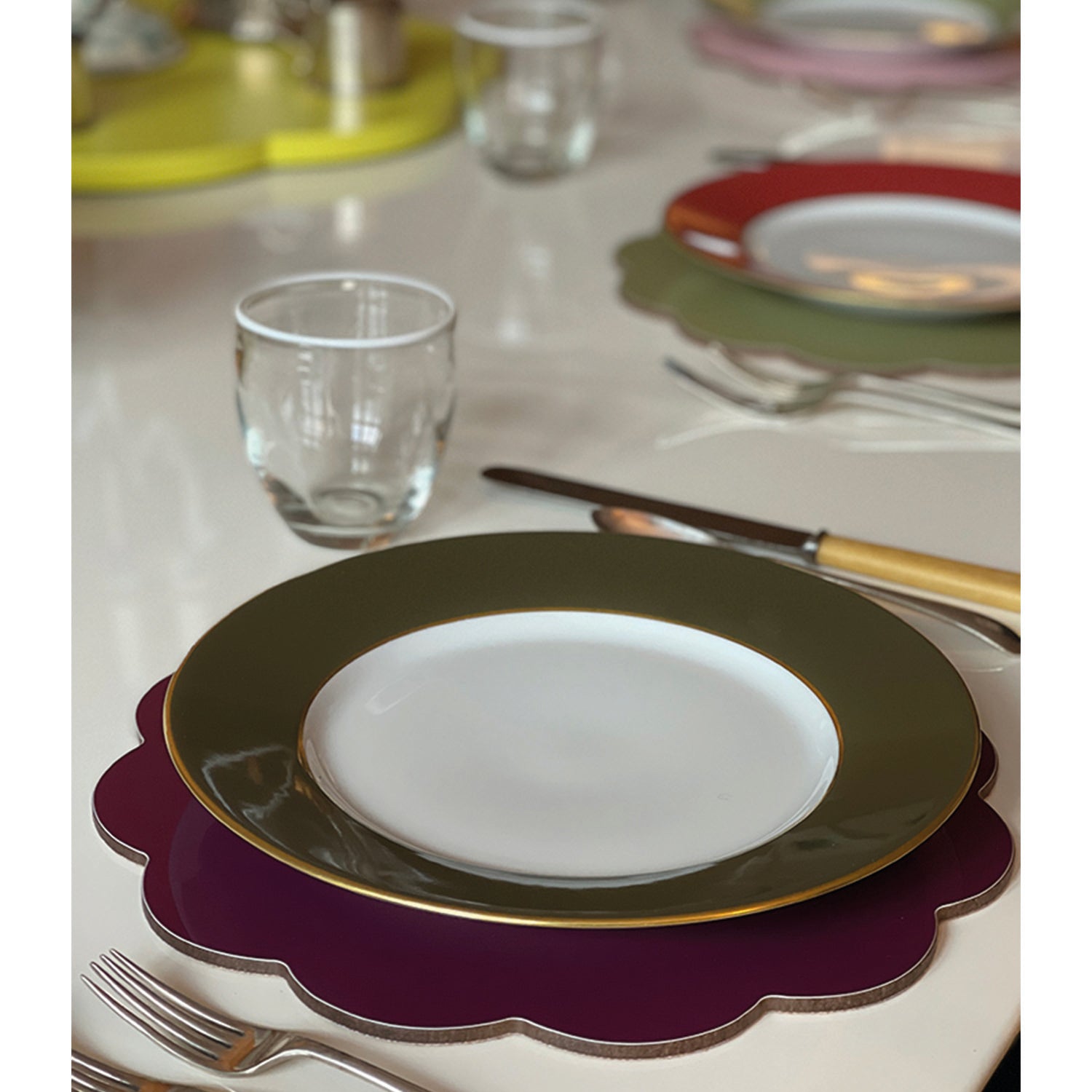 Daisy Placemat – Dark Purple